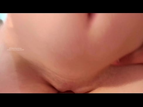 ❤️ Spavao sam u sestrinoj sobi i tako sam se probudio Porno kod nas ️❤
