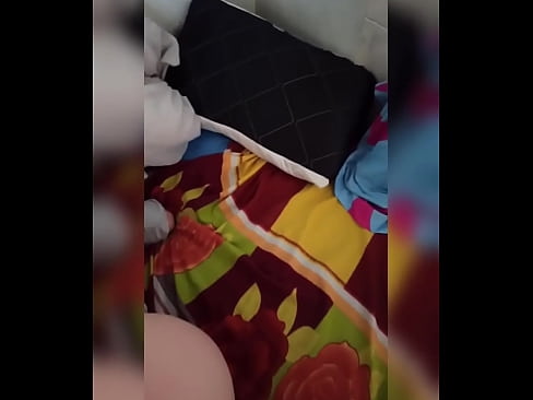 ❤️ Moja cimerka ostaje sama doma jer joj muž ide na odmor a ja koristim priliku da je pojebem i napunim joj dupe mlijekom Porno kod nas ️❤