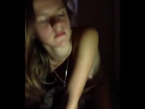 ❤️ Djevojka masturbira i svršava Porno kod nas ️❤